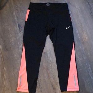 Nike Dri-Fit Capri Legging